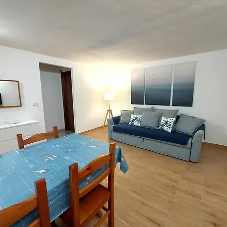 Gio' Iun R4245 Apartment